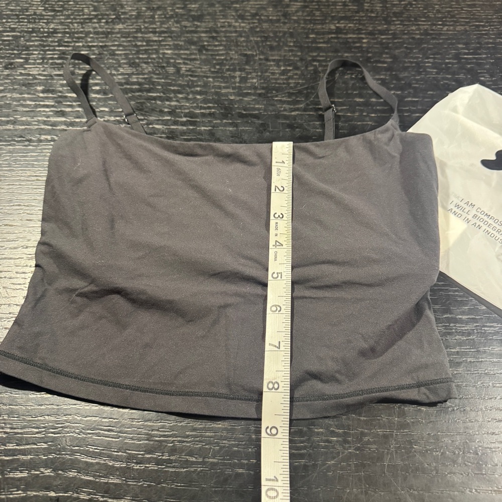 SKIMS Black Crop Top - Picture 3 of 4